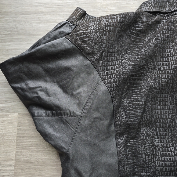 Men's Black Leather Jacket - Picture 10 of 13